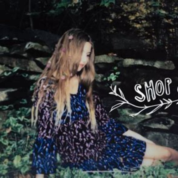 Thief & Bandit | Berry Peasant Dress - Picture 2 of 8